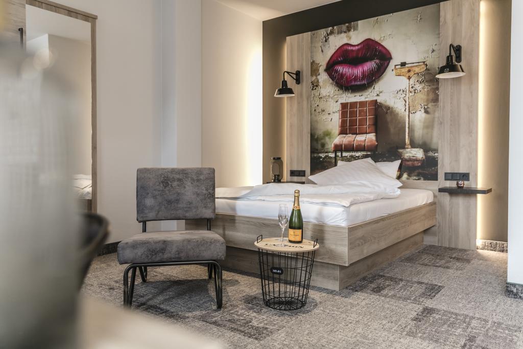 Alexxanders Hotel & Boardinghouse, Restaurant Chemnitz Exteriör bild
